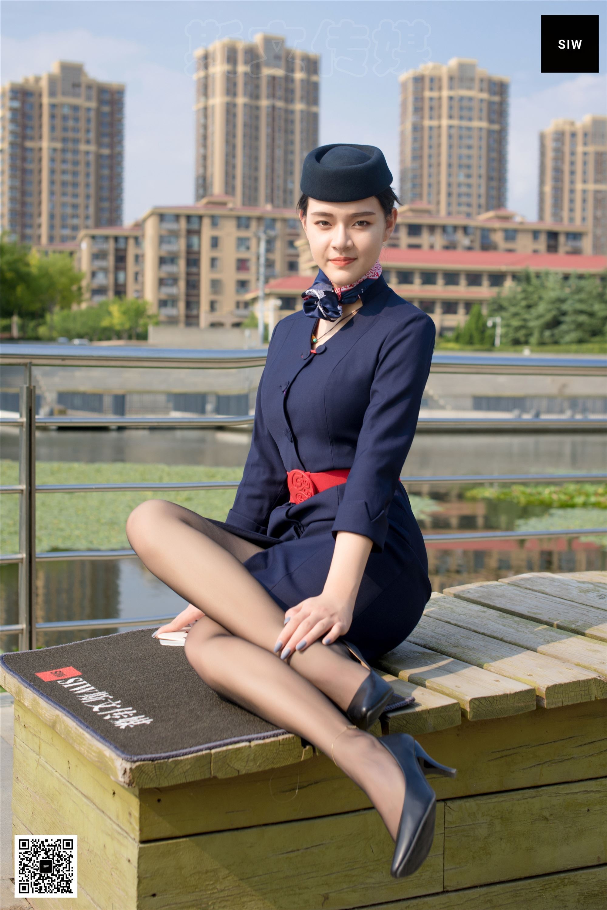 SIW斯文传媒 051 东航工装制服帽子丝巾套裙四件套 - 思琪